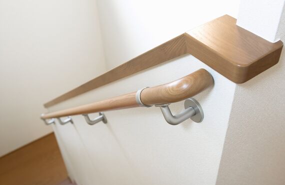 便利な手すり取付など介護リフォームを実施 | リフォームなら千葉のStrawberry World株式会社